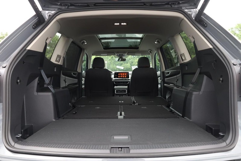 Volkswagen Atlas Vehicle Image 09