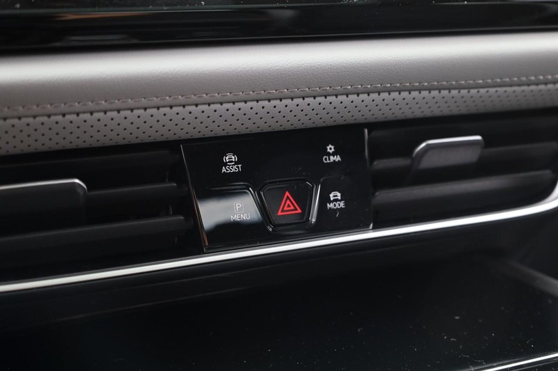 Volkswagen Atlas Vehicle Image 18