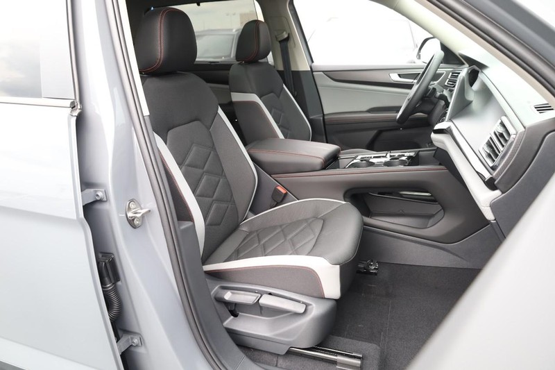 Volkswagen Atlas Vehicle Image 31