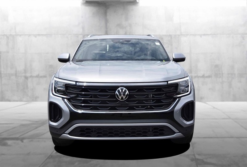 Volkswagen Atlas Cross Sport Vehicle Image 04