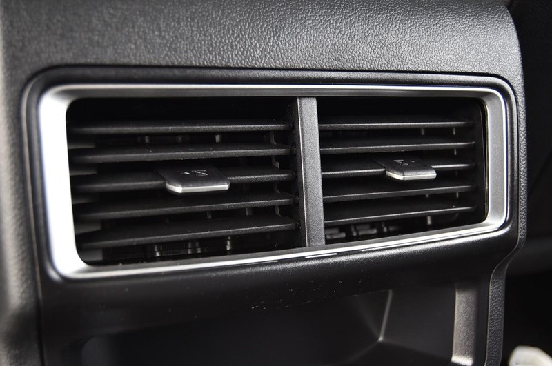 Volkswagen Atlas Cross Sport Vehicle Image 23