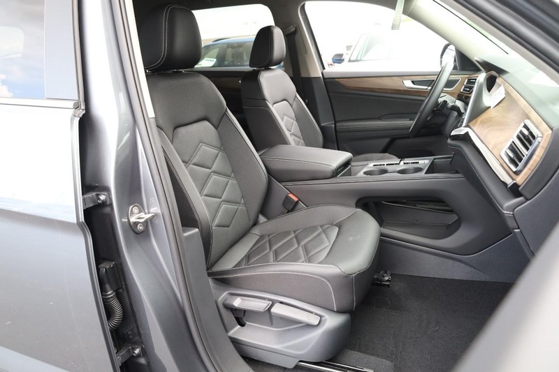 Volkswagen Atlas Vehicle Image 27