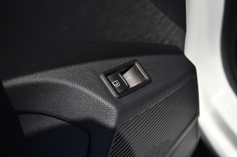 Volkswagen Taos Vehicle Image 10