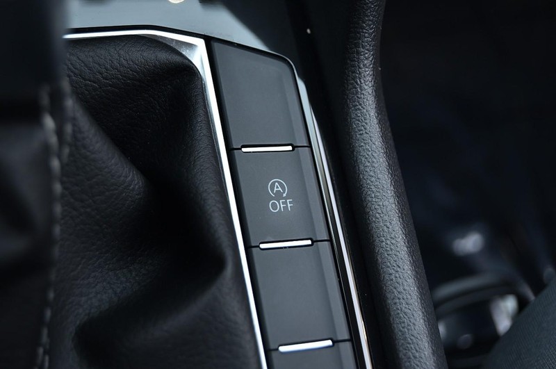 Volkswagen Taos Vehicle Image 19