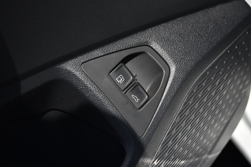 Volkswagen Jetta Vehicle Image 10