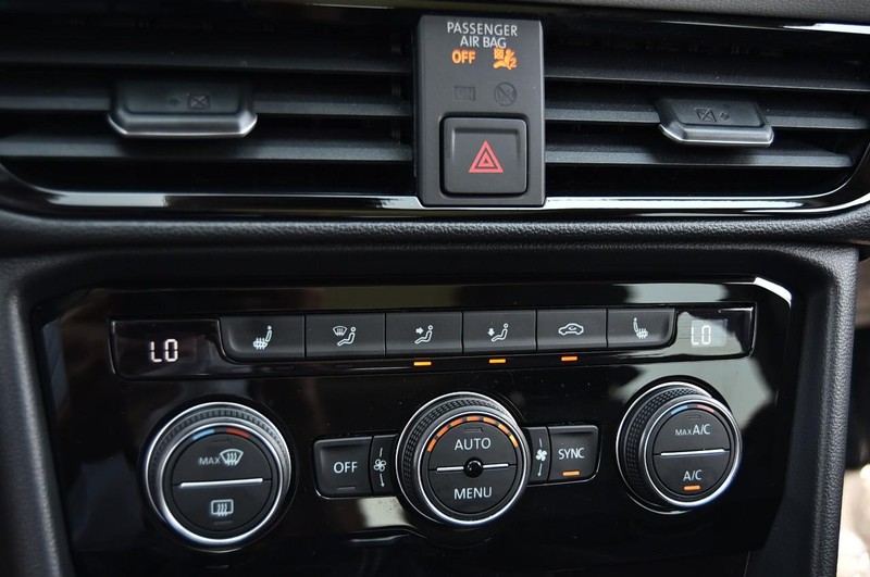 Volkswagen Taos Vehicle Image 16