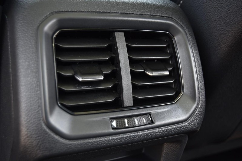Volkswagen Taos Vehicle Image 25