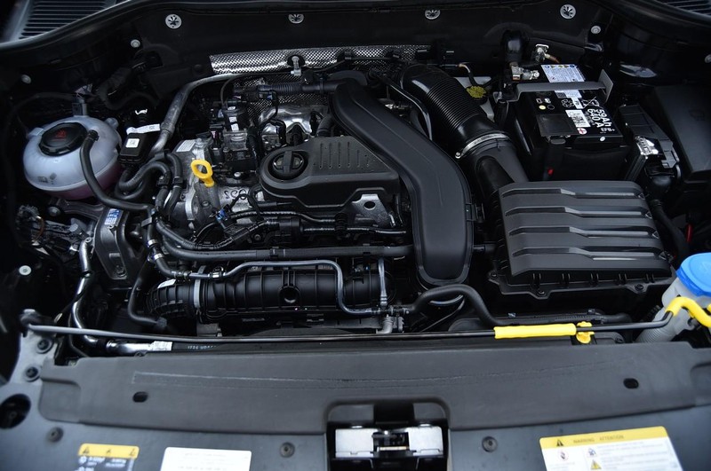 Volkswagen Taos Vehicle Image 28