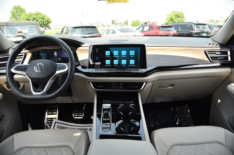 Volkswagen Atlas Vehicle Image 08