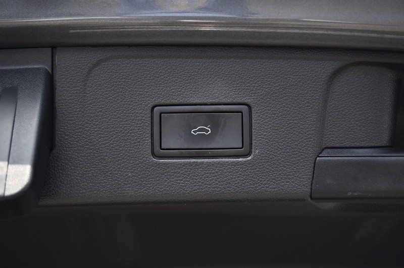 Volkswagen Atlas Vehicle Image 28