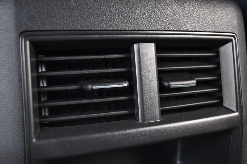 Volkswagen Atlas Cross Sport Vehicle Image 23