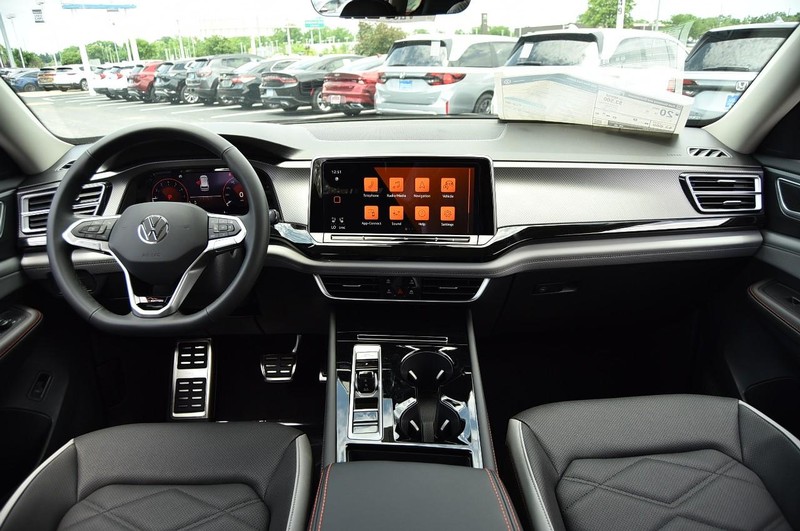 Volkswagen Atlas Vehicle Image 07