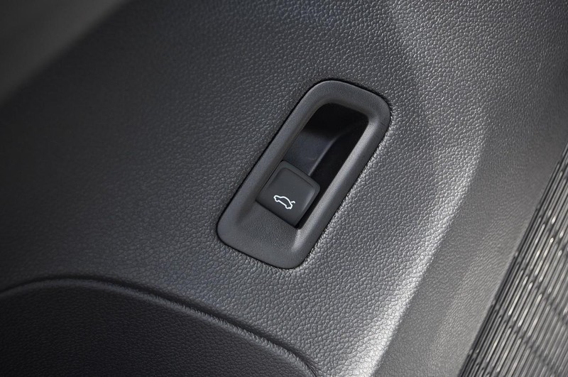 Volkswagen Atlas Vehicle Image 09