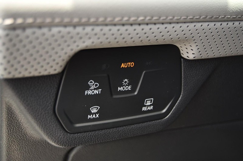Volkswagen Atlas Vehicle Image 11