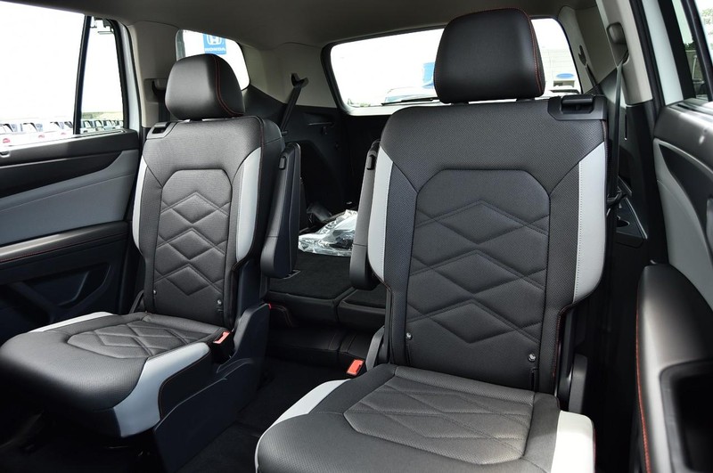 Volkswagen Atlas Vehicle Image 22
