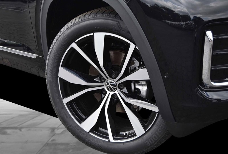 Volkswagen Atlas Vehicle Image 03
