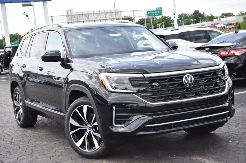 Volkswagen Atlas Vehicle Image 02