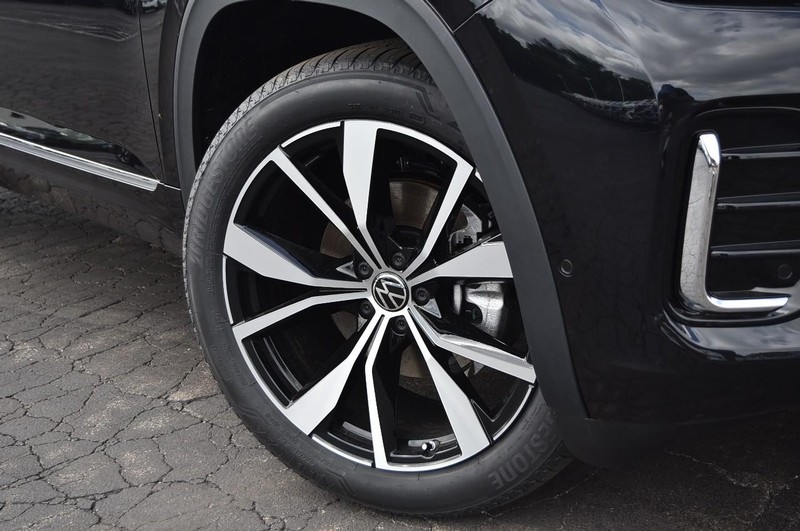 Volkswagen Atlas Vehicle Image 03