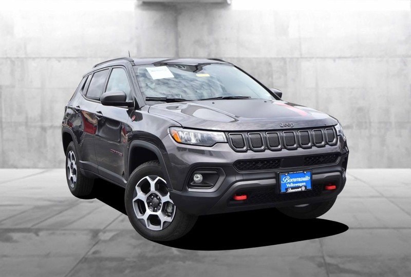 Jeep Compass Vehicle Image 02