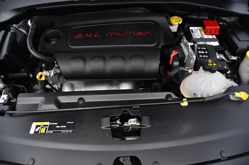 Jeep Compass Vehicle Image 26