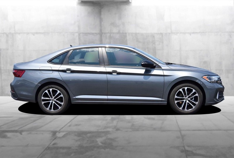 Volkswagen Jetta Vehicle Image 05