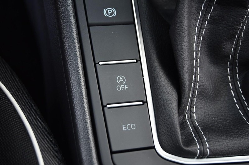 Volkswagen Jetta Vehicle Image 17