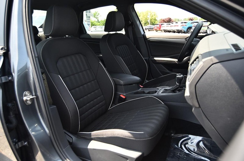 Volkswagen Jetta Vehicle Image 20