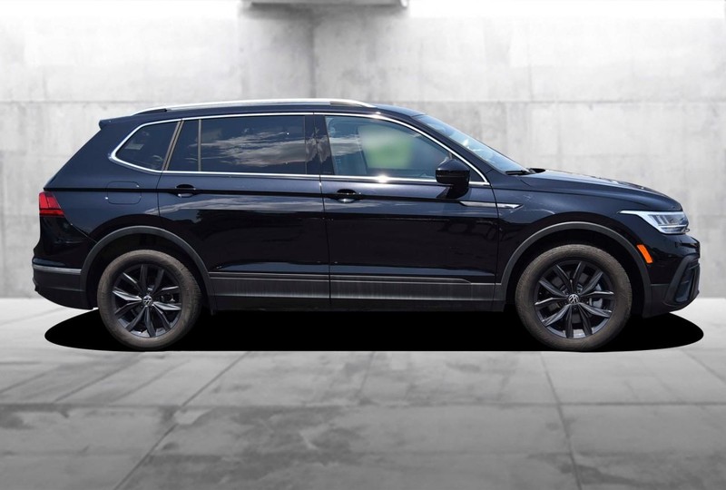 Volkswagen Tiguan Vehicle Image 05