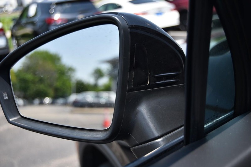 Volkswagen Tiguan Vehicle Image 10