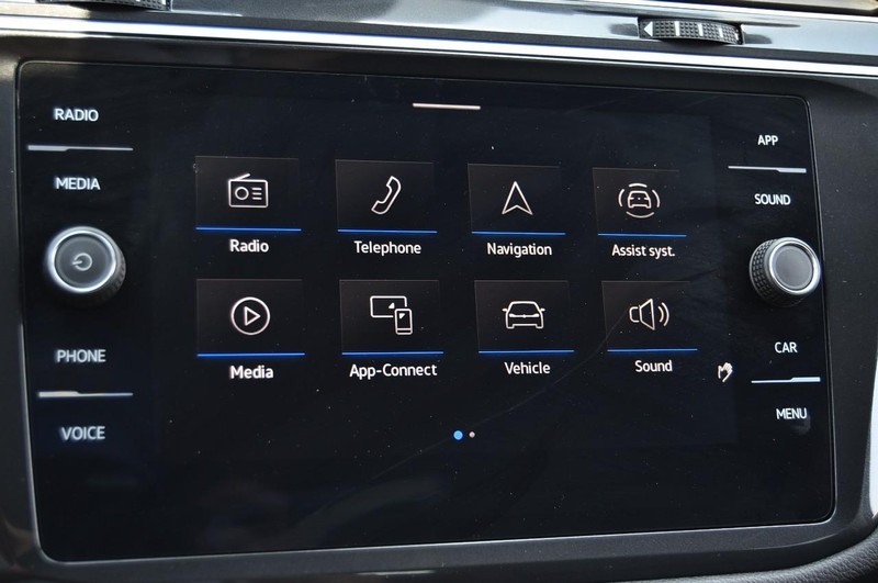 Volkswagen Tiguan Vehicle Image 14