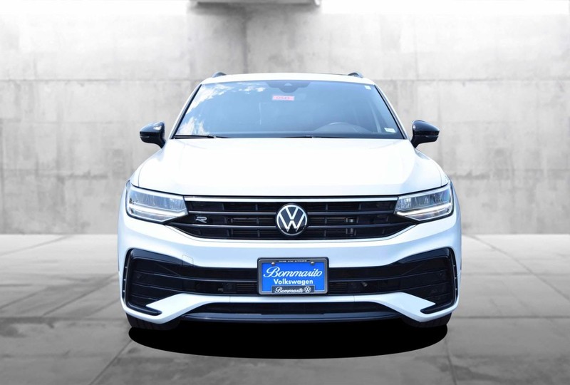 Volkswagen Tiguan Vehicle Image 04