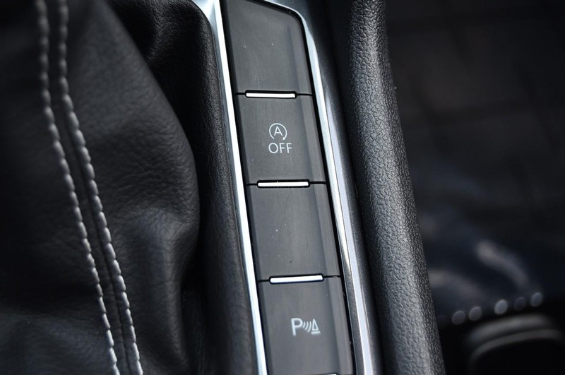Volkswagen Tiguan Vehicle Image 17