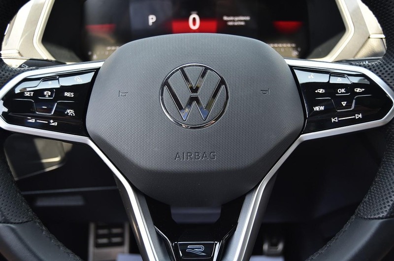 Volkswagen Tiguan Vehicle Image 19