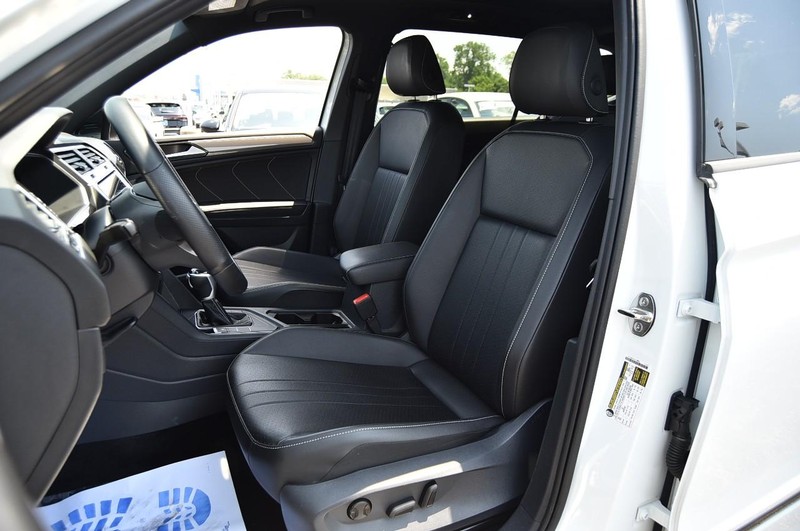 Volkswagen Tiguan Vehicle Image 20