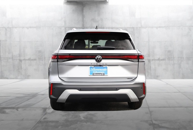 Volkswagen Tiguan Vehicle Image 06