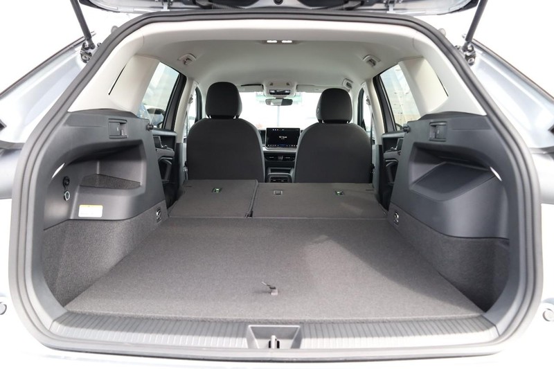 Volkswagen Tiguan Vehicle Image 09
