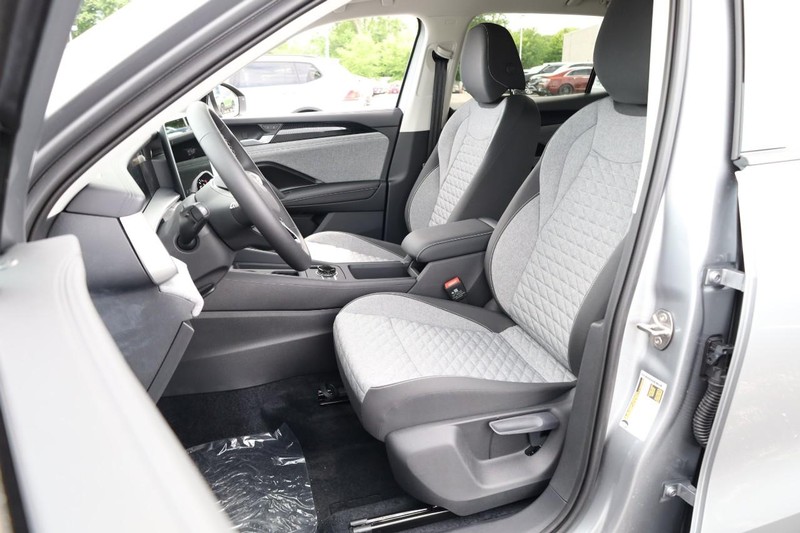 Volkswagen Tiguan Vehicle Image 10