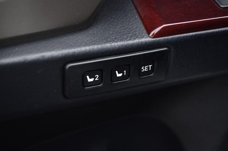 Lexus GX Vehicle Image 09