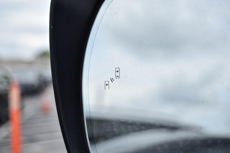 Lexus GX Vehicle Image 10