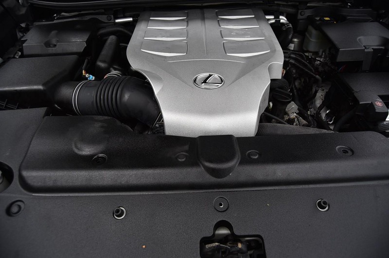Lexus GX Vehicle Image 29