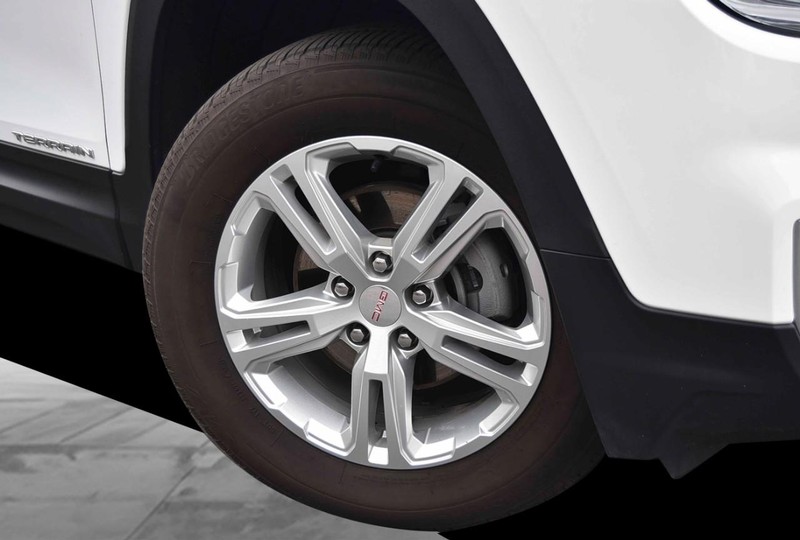 GMC Terrain Vehicle Image 03