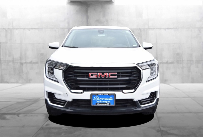 GMC Terrain Vehicle Image 04