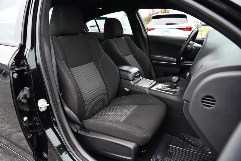 Dodge Charger Vehicle Image 19