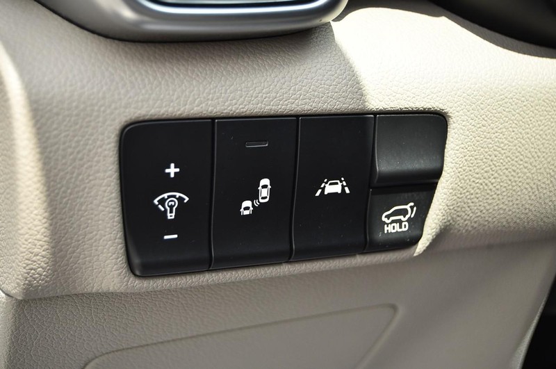 Kia Sportage Vehicle Image 11