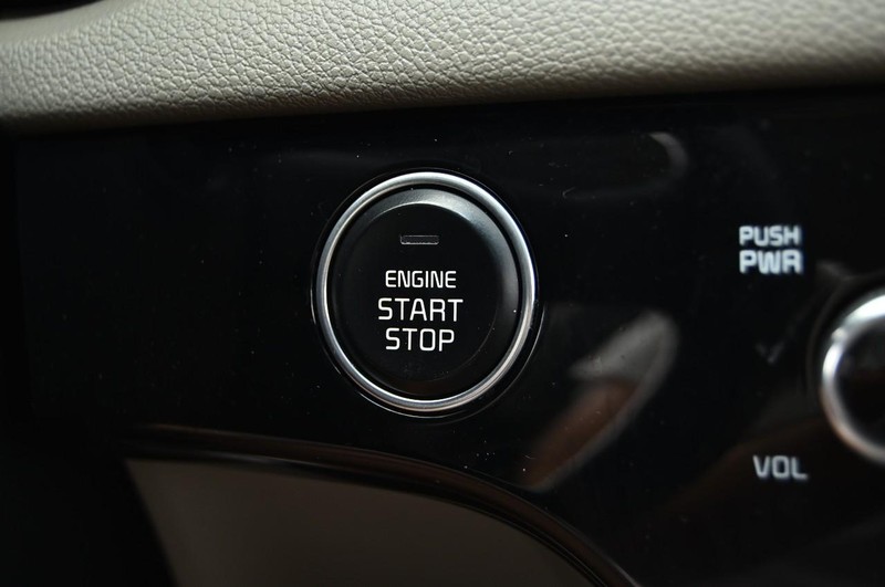 Kia Sportage Vehicle Image 19