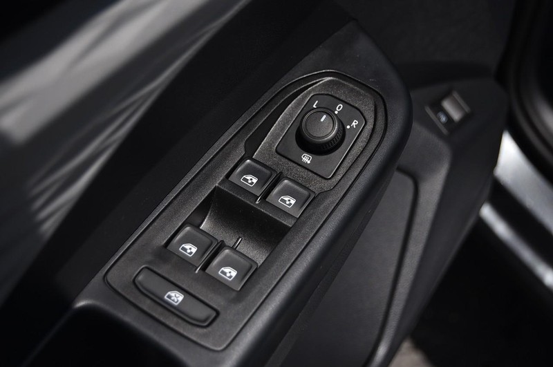Volkswagen Taos Vehicle Image 08