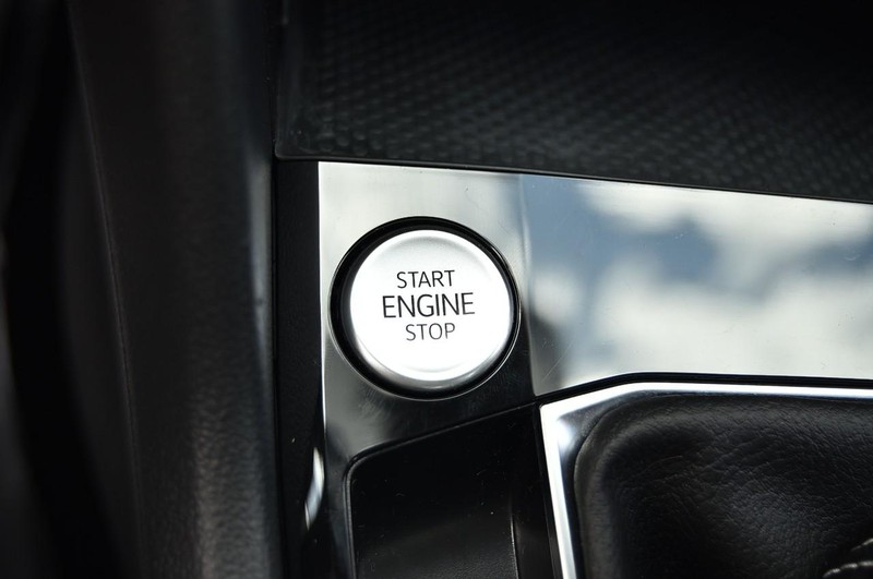 Volkswagen Taos Vehicle Image 17