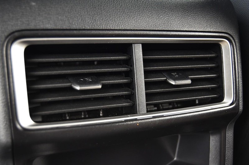 Volkswagen Atlas Cross Sport Vehicle Image 21