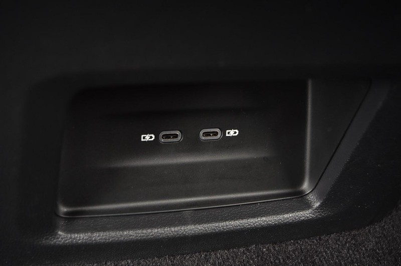 Volkswagen Atlas Cross Sport Vehicle Image 22
