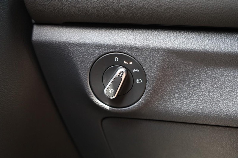 Volkswagen Jetta Vehicle Image 19